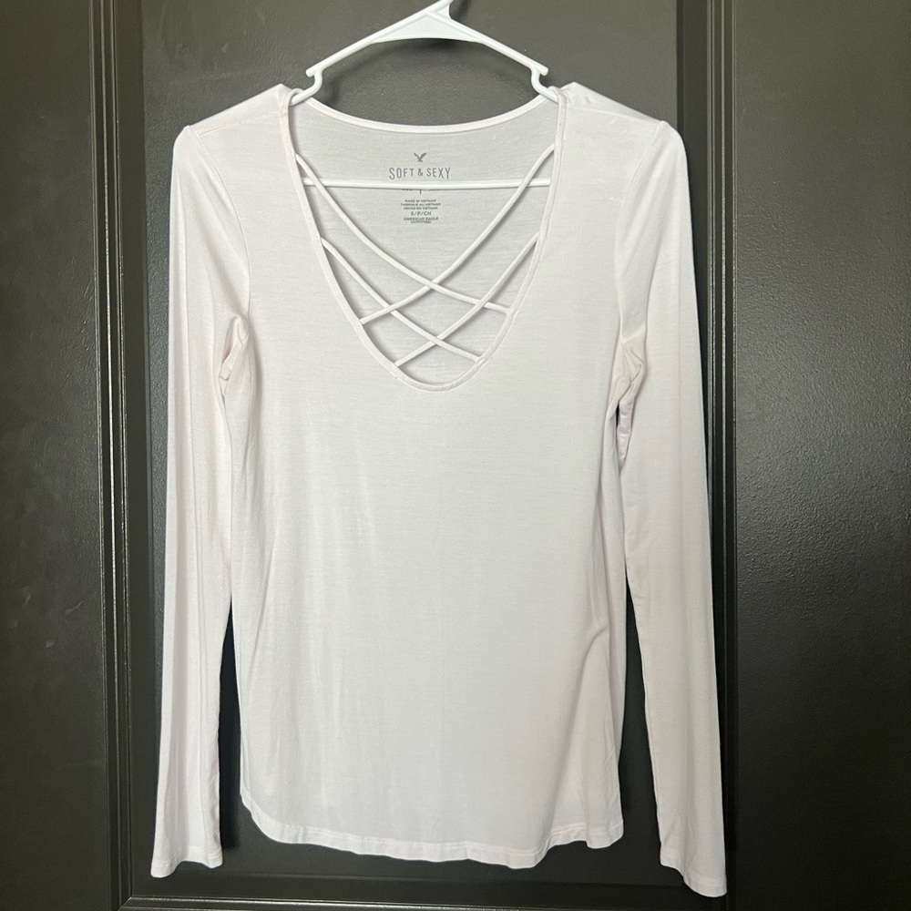 American Eagle soft & sexy cross long sleeve